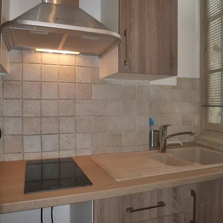 Elizalde Apartment